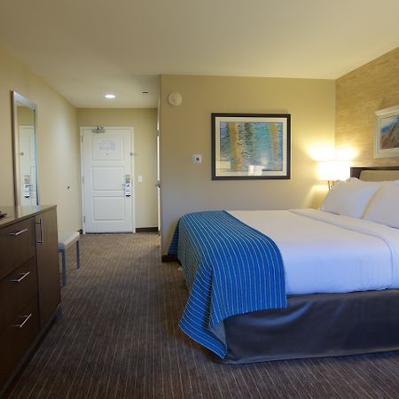 Holiday Inn Express Fargo Sw I94 Medical Center, An Ihg Hotel Ngoại thất bức ảnh