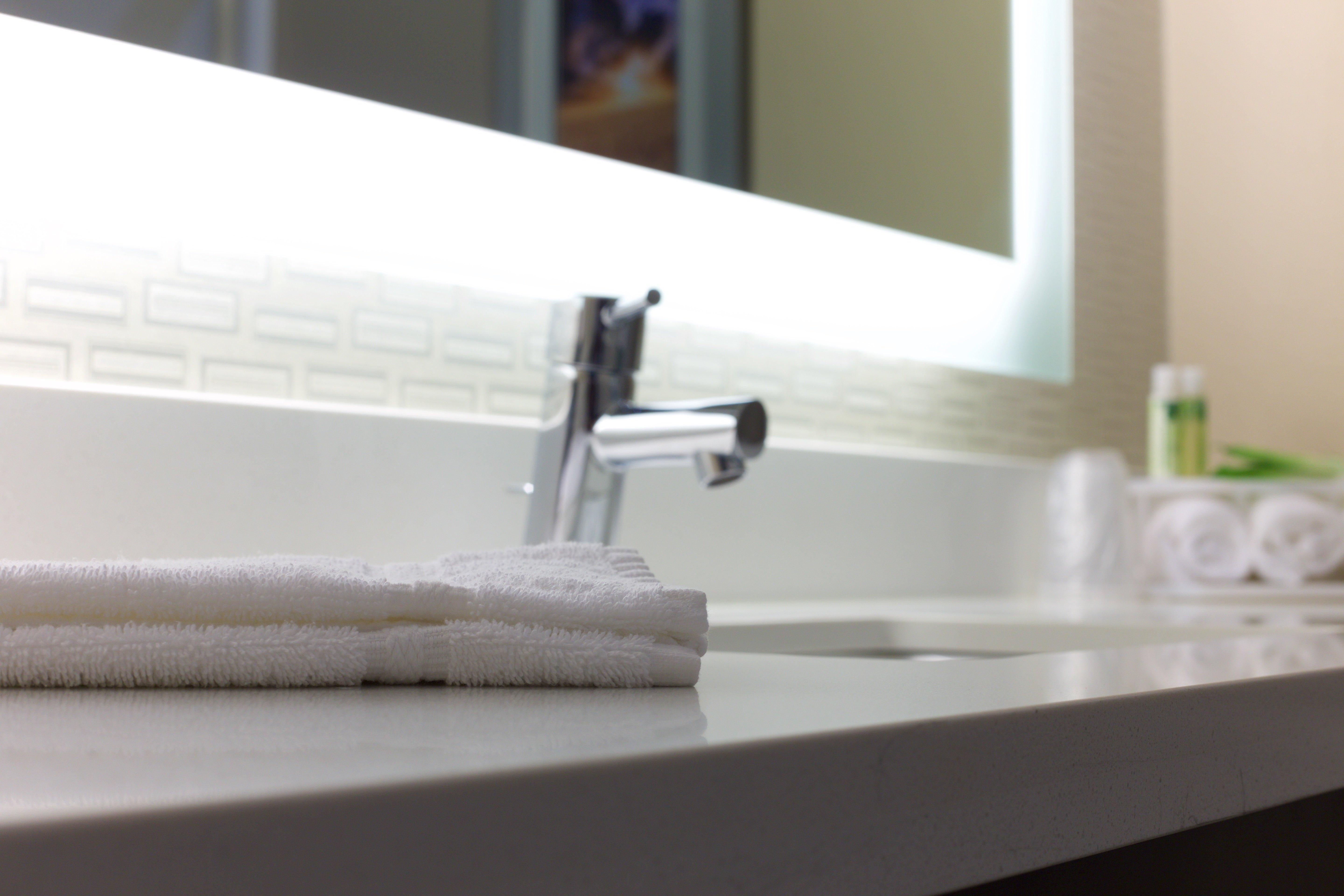 Holiday Inn Express Fargo Sw I94 Medical Center, An Ihg Hotel Ngoại thất bức ảnh