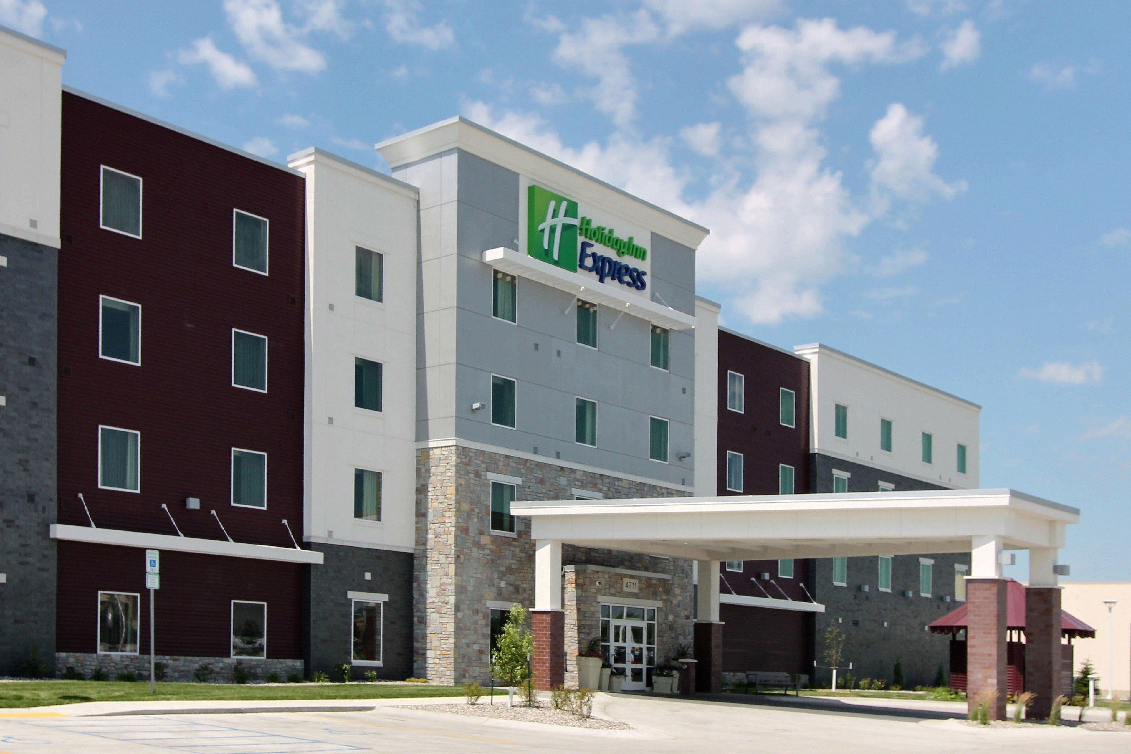 Holiday Inn Express Fargo Sw I94 Medical Center, An Ihg Hotel Ngoại thất bức ảnh