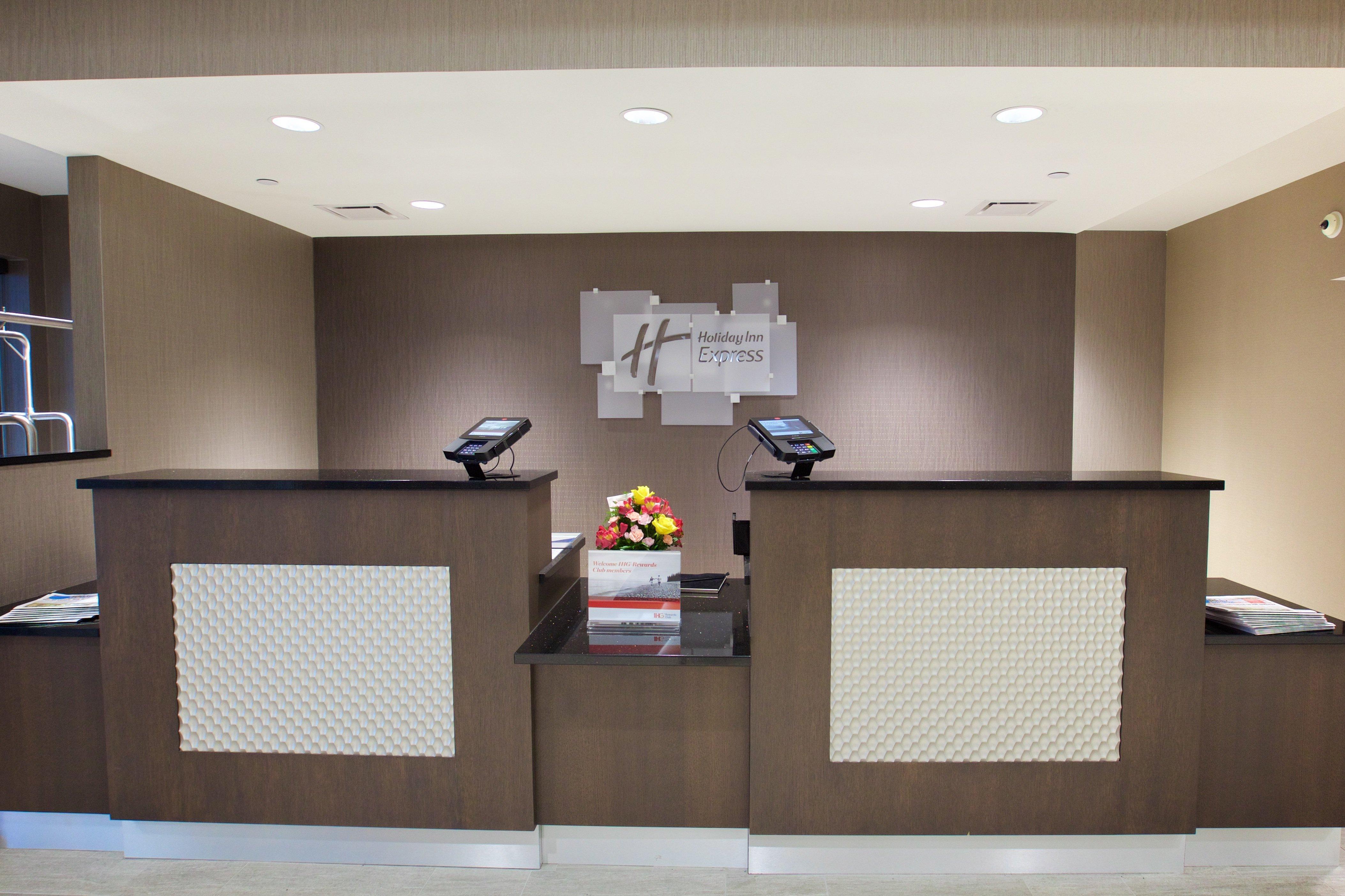 Holiday Inn Express Fargo Sw I94 Medical Center, An Ihg Hotel Ngoại thất bức ảnh