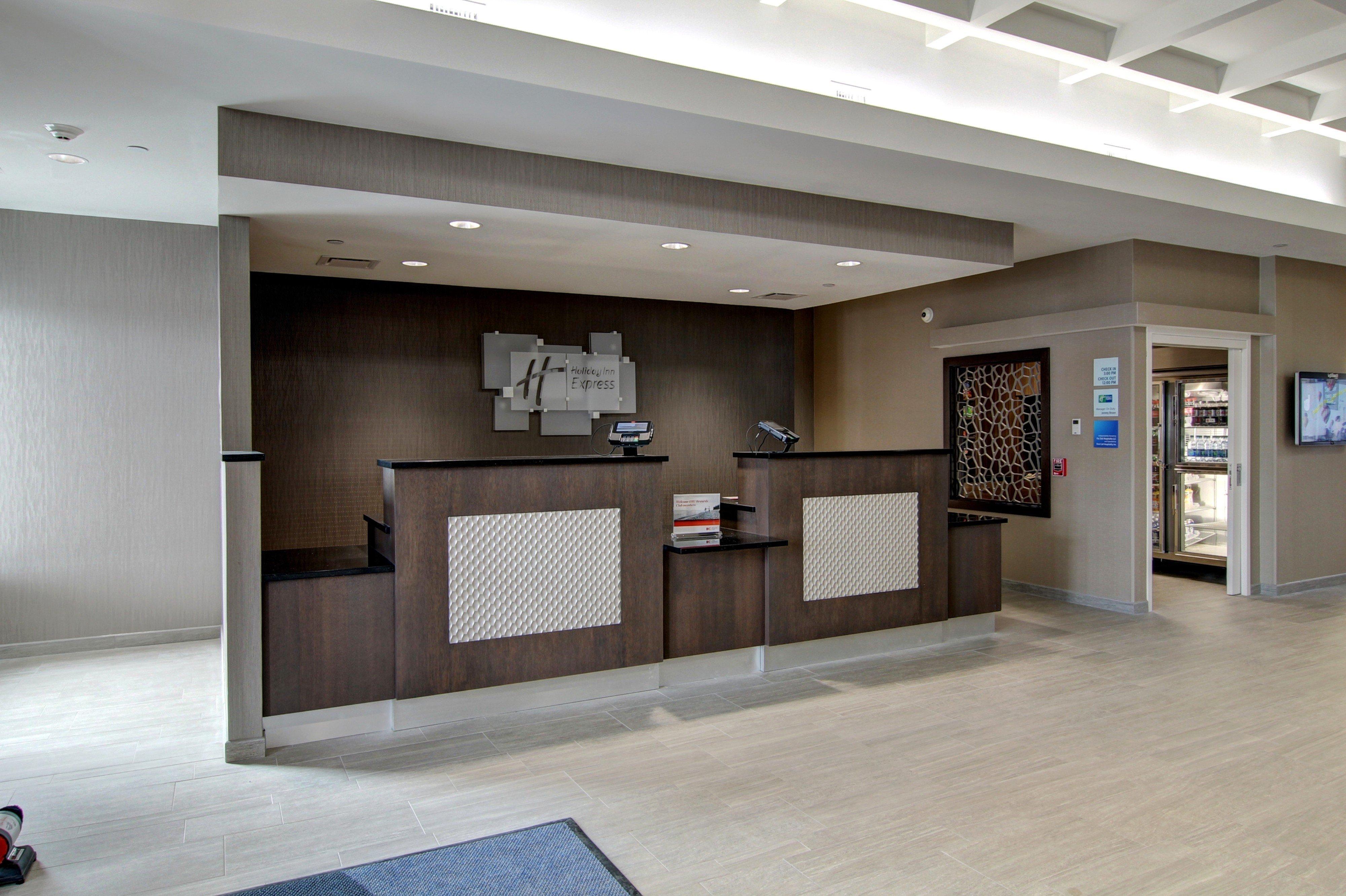 Holiday Inn Express Fargo Sw I94 Medical Center, An Ihg Hotel Ngoại thất bức ảnh